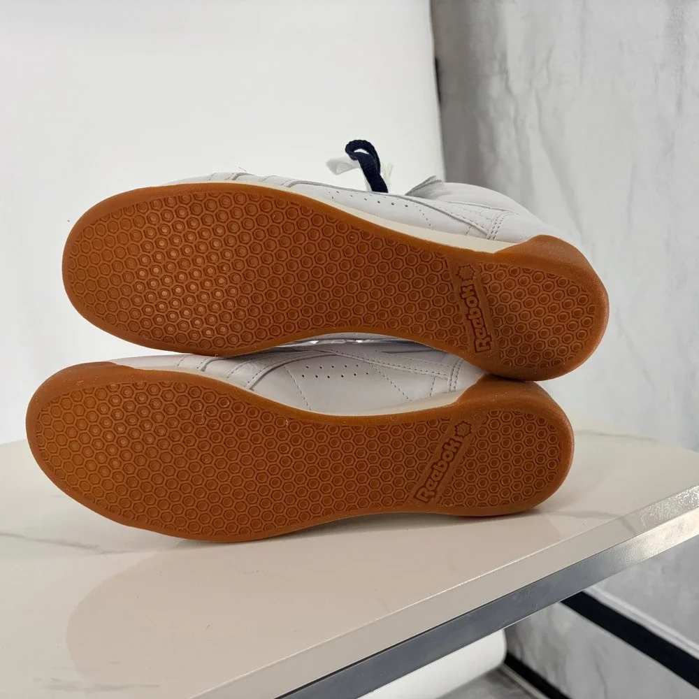 Reebok measurements heel